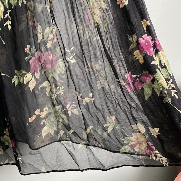 Black Floral Skirt - Picture 4 of 10